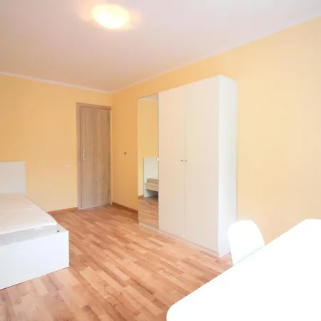 Vytauto Av 9 Students Lt Aparthotel Kaunas